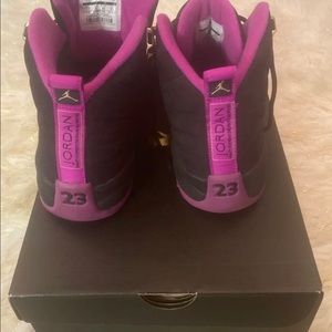 Air Jordan 12 Hyper Violet